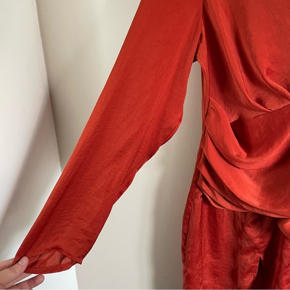 MISSGUIDED - Orange Silky Long Sleeve Paneled Dress - Size 12 - V Neck - NWT - Picture 4 of 8